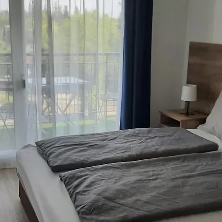 Apartman Alinda 1 *